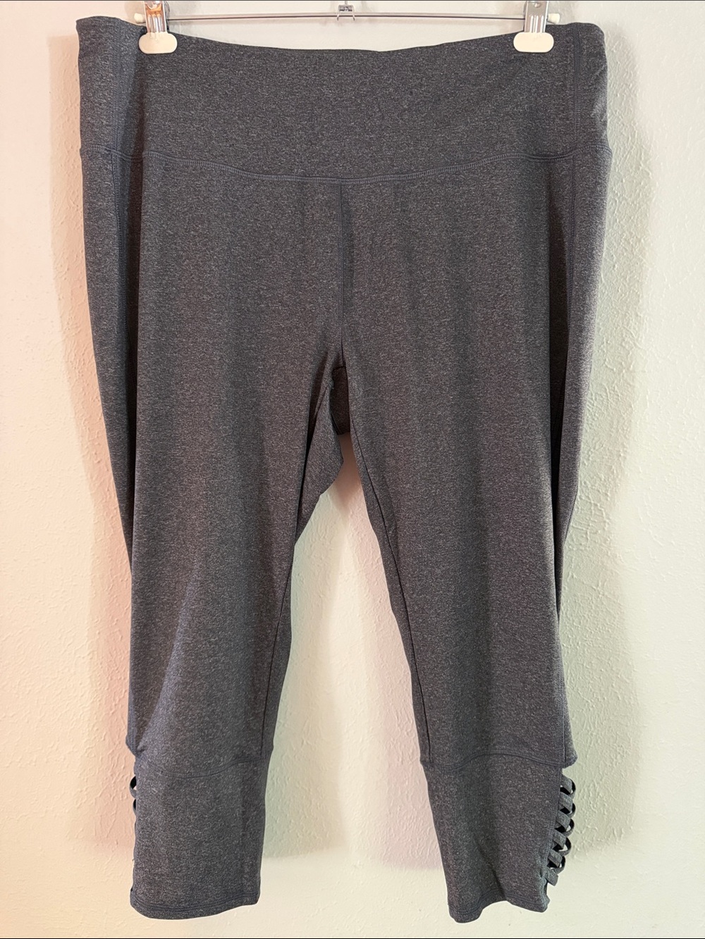 Women’s Plus Gray Capri Leggings with Lattice Hem